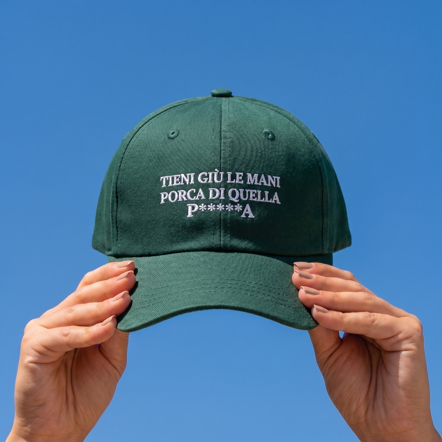 Cappellino ricamato - TIENI GIÙ LE MANI